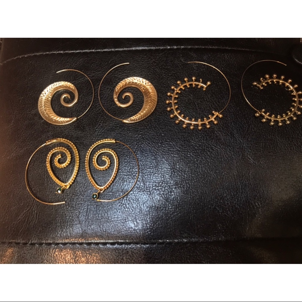 Gold earrings
